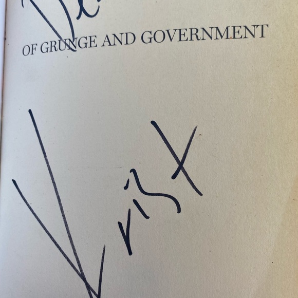 Of Grunge And Government Paperback Book with autograph by Krist Novoselic - Picture 4 of 11